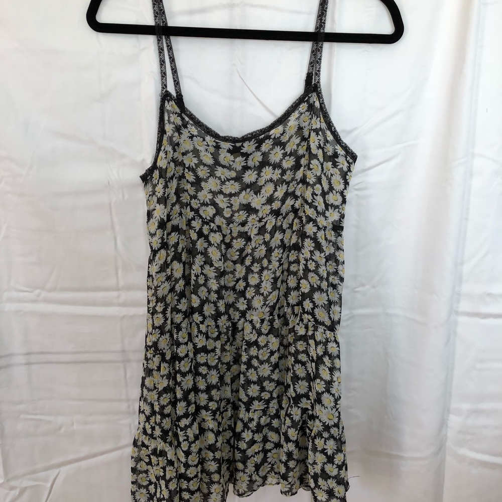 Sheer floral dress 🌻